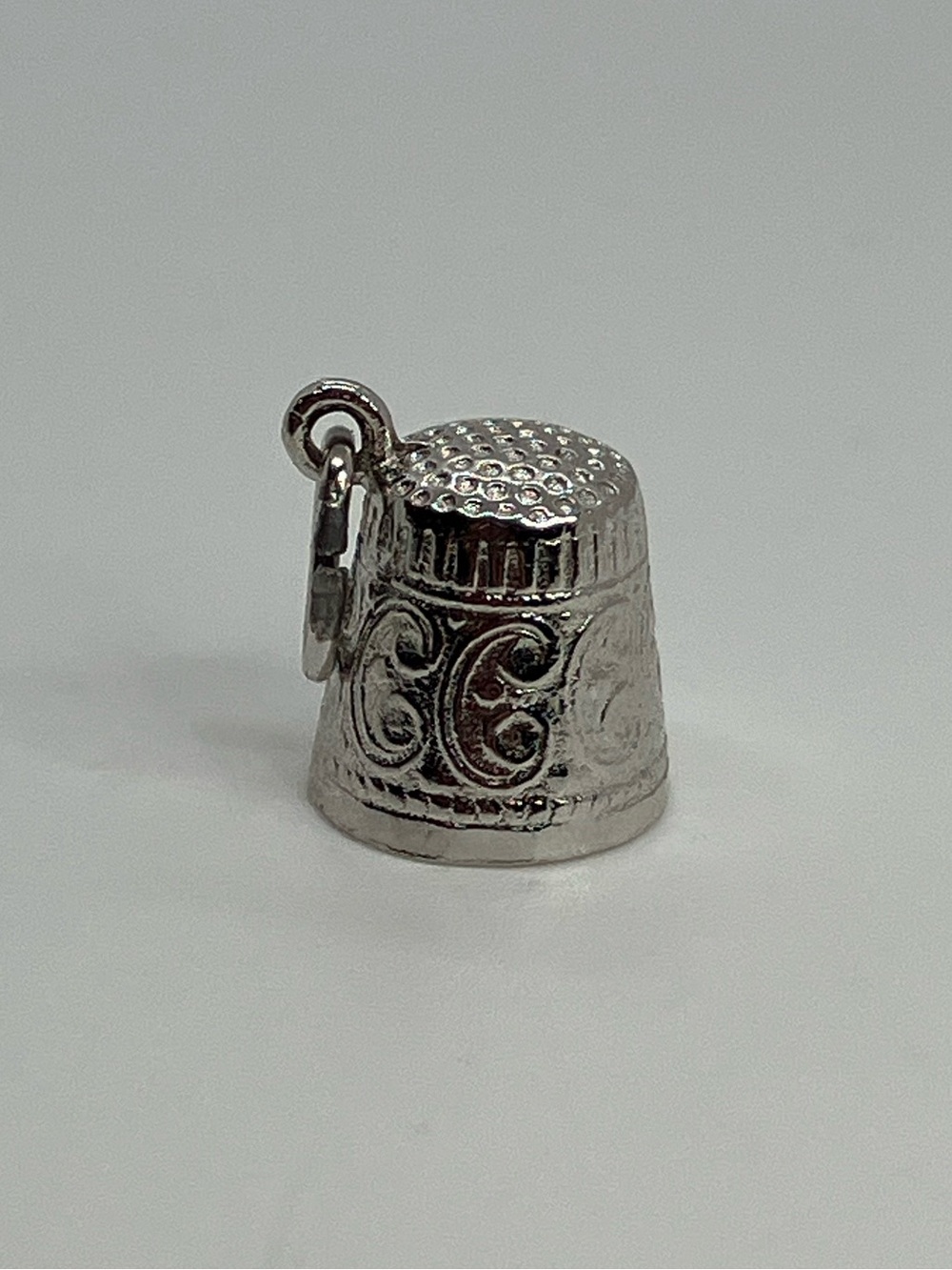 Vtg 925 Sterling Silver Miniature Thimble Sewing Motif Charm